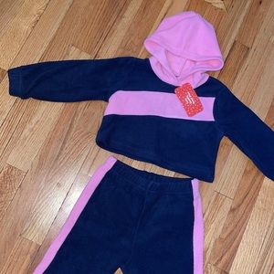 Pat Pat Fleece Outfit (Size 4-5Y)